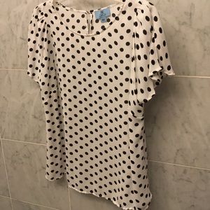 Cece large top white black